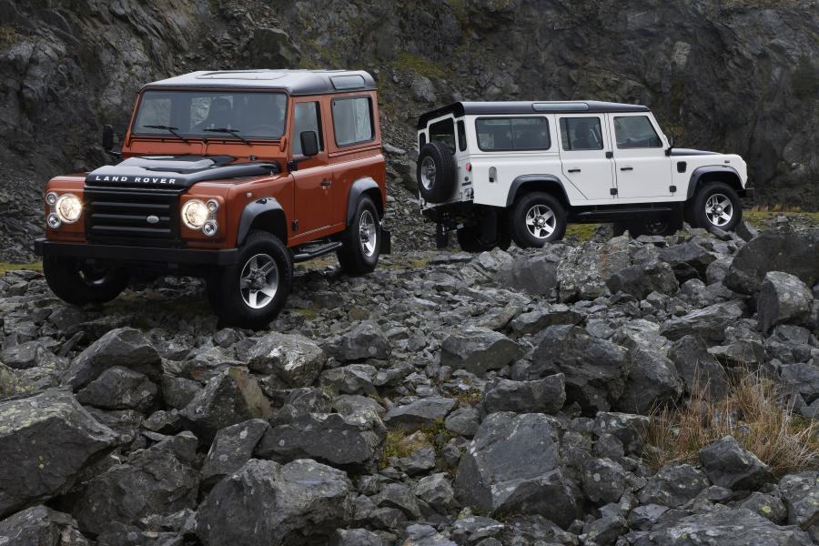  Land Rover Defender 90 Limited Edition Fire 2009 года  (фото 7 из 13)